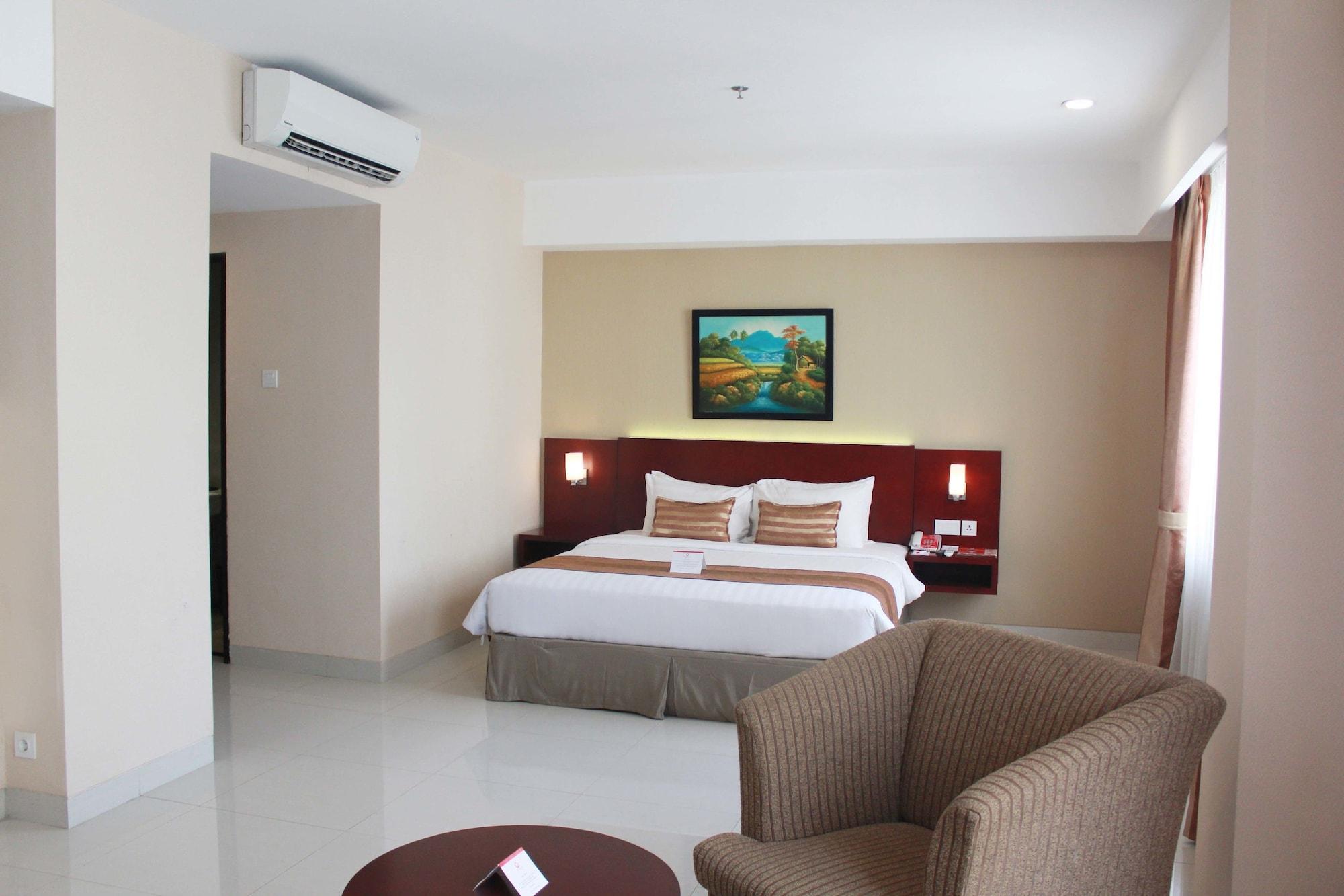Asialink Premier Karawang Extérieur photo