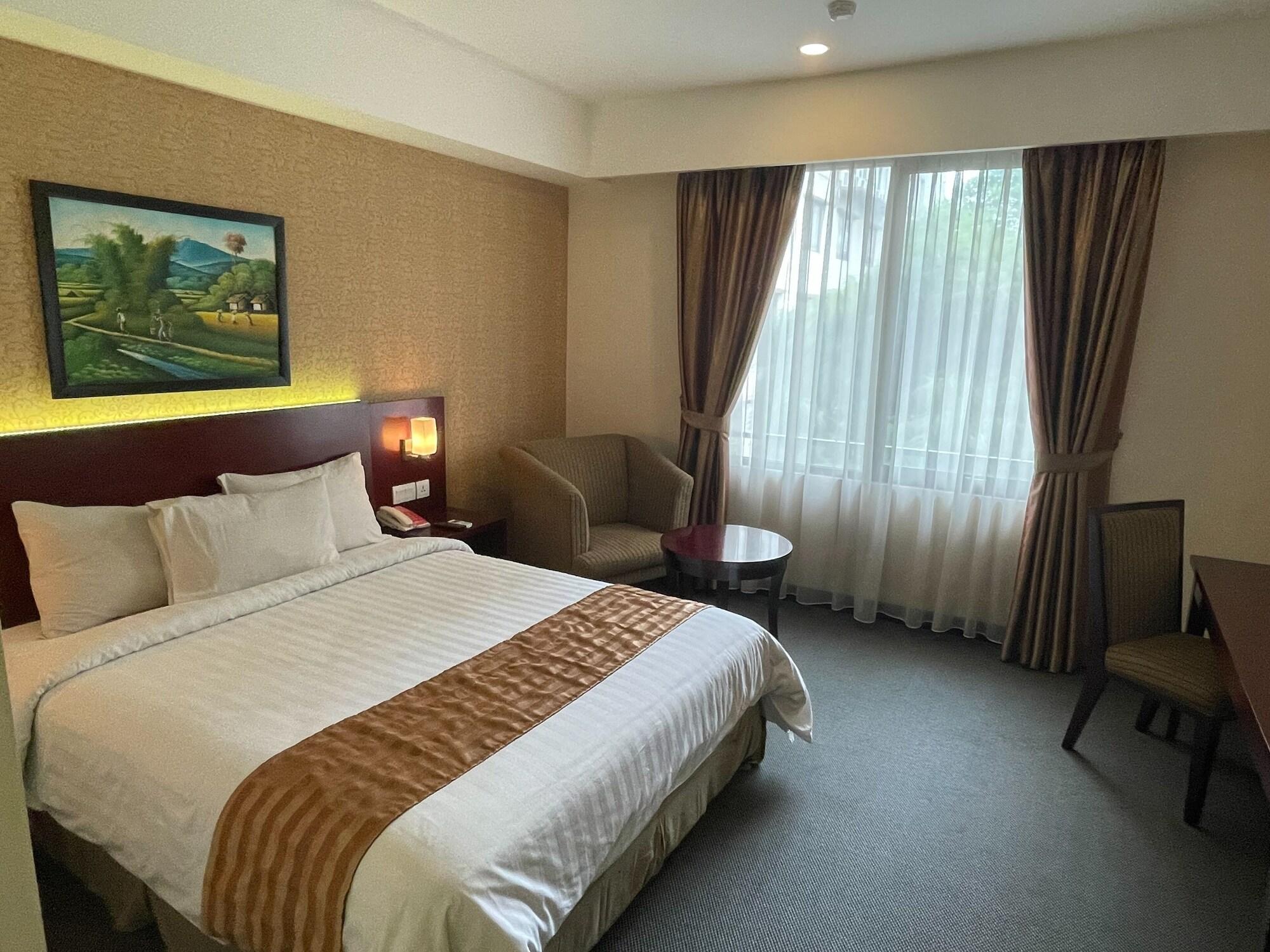Asialink Premier Karawang Extérieur photo